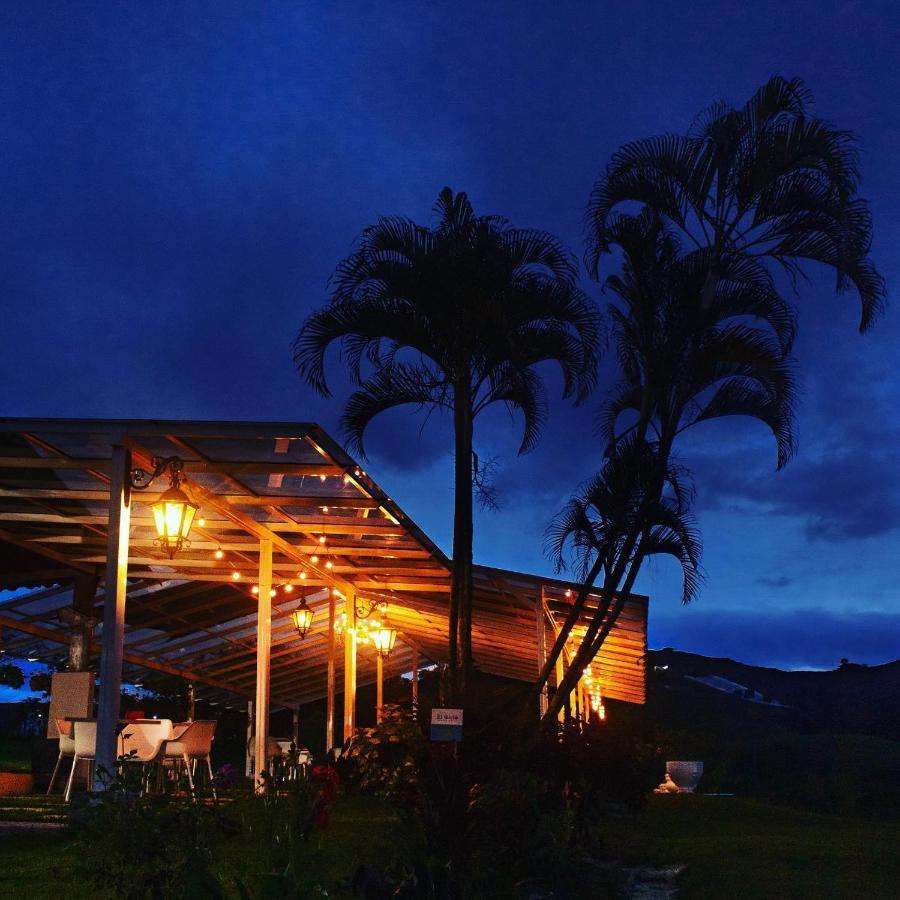 Aw Guatape Glamping Resort Exteriör bild