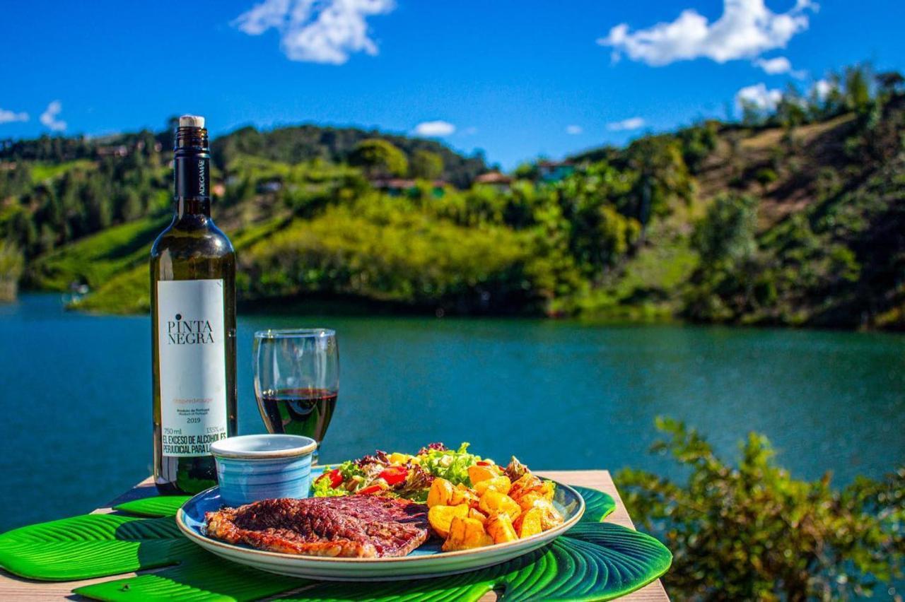 Aw Guatape Glamping Resort Exteriör bild