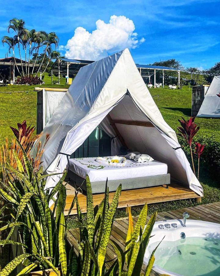 Aw Guatape Glamping Resort Exteriör bild