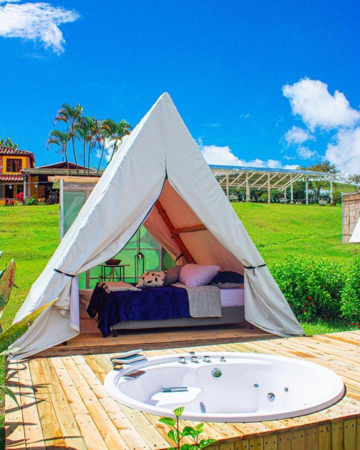 Aw Guatape Glamping Resort Exteriör bild